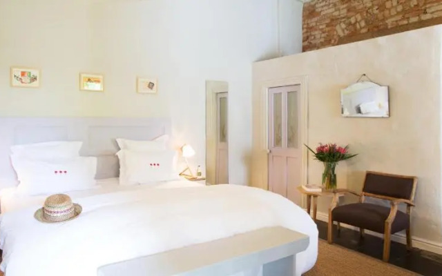 La Grenadine Petit Hotel