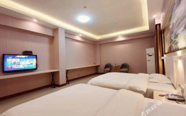 Youge Shangpin Hotel (Xinxing Times Square Bus Station)