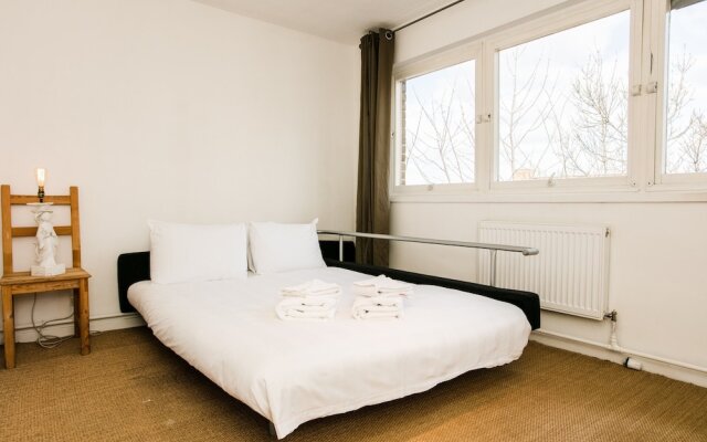 2 Bedroom Flat In Whitechapel