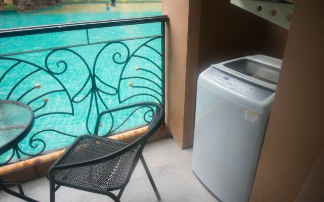 Atlantis Condo Resort Pattaya by Vichairat