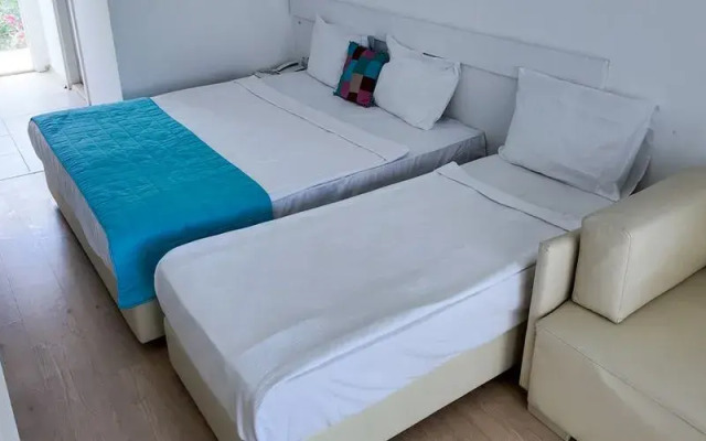 Li̇zboni̇a Çeşme Otel
