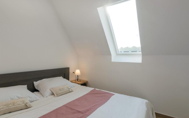 Stunning Home in Repusnica With 5 Bedrooms, Wifi and Outdoor Swimming Pool