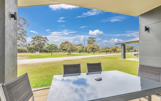 Comfort Suites Clubarham Golf Resort