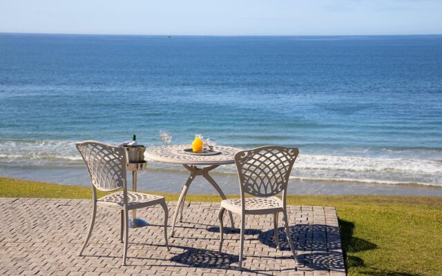 African Oceans Manor on the Beach