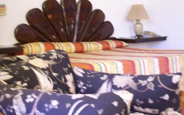 Suites Plaza del Rio - Family Hotel Malecon Centro