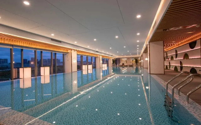 Holiday Inn Fuyang