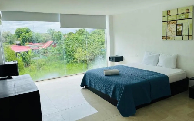 Gorgona Beach Hotel