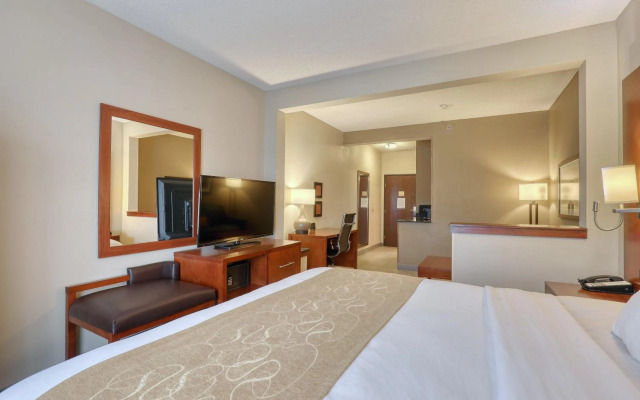 Comfort Suites Appleton Airport