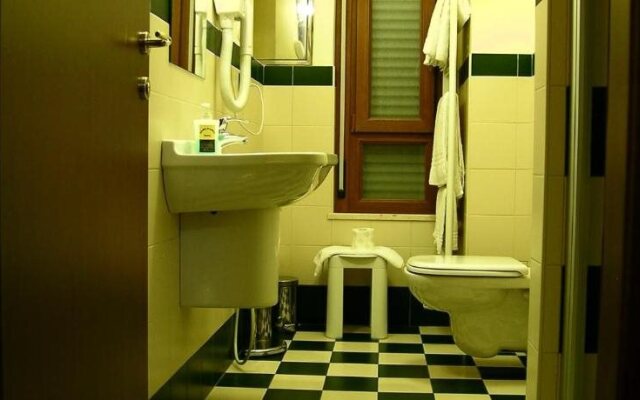 Quality Comfort Rooms