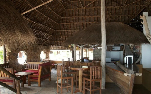 Mike's Beach Cottages
