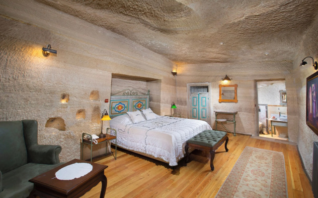 Terra Cave Hotel