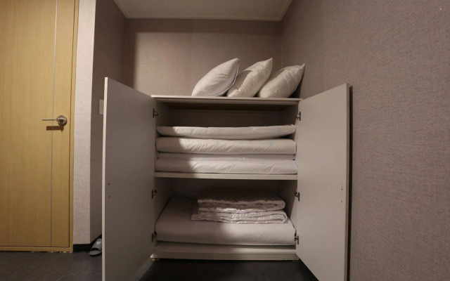 Top Hotel Myeongdong