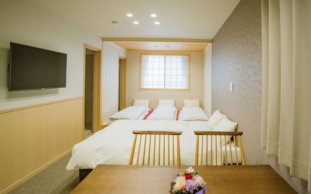 Tokyo Lai's House
