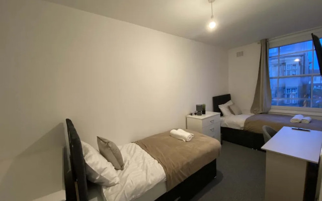 Cosy 3BD Guesthouse. Private Bathrooms