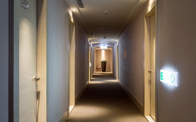 We Meet Taipei Hotel