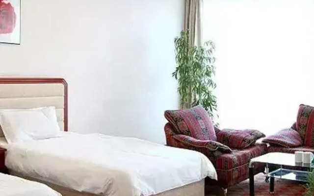 Yatai Hotel