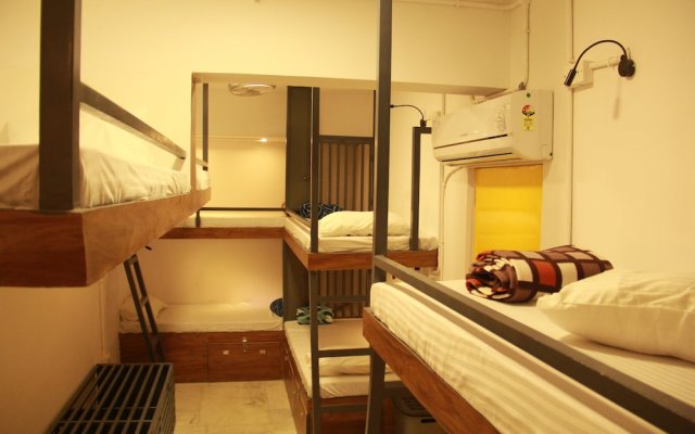 PodStop Delhi - Hostel