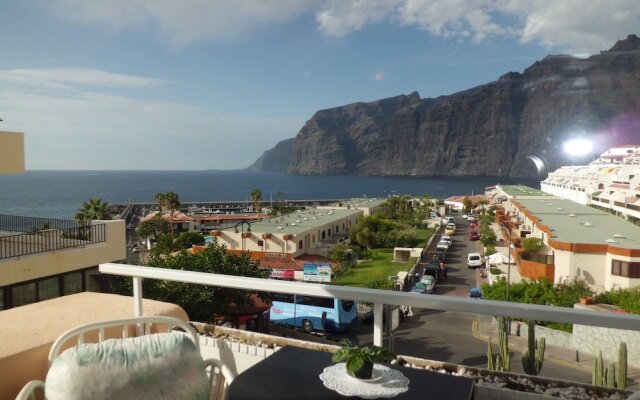 Los Gigantes