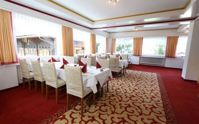 Hotel Alpina
