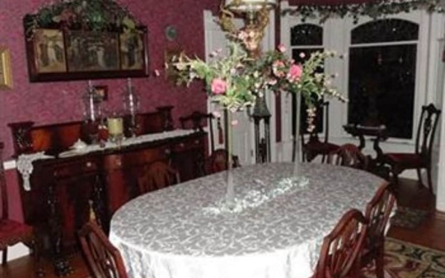Baert Baron Mansion Bed & Breakfast
