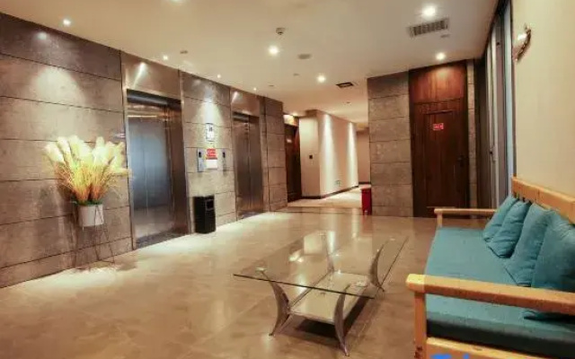 Nanyao Hotel (Yining Station)