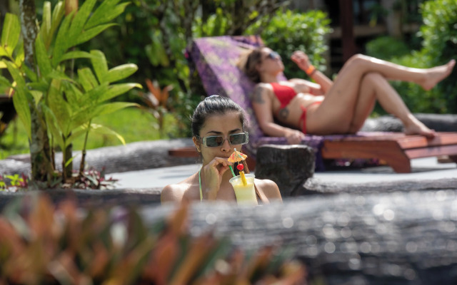 Sueno Dorado Hot Springs Hotel