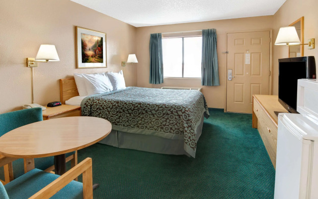 Days Inn by Wyndham El Paso Airport East