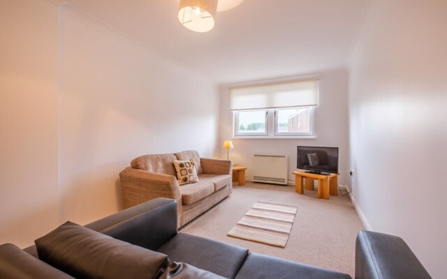 Station Apartment
