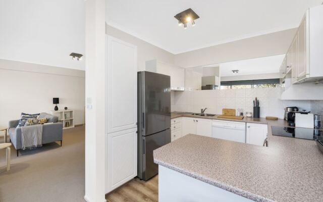 Accommodate Canberra - The Summit