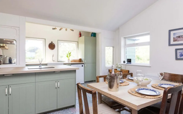 Historic Railway Home - Selsey Seafront
