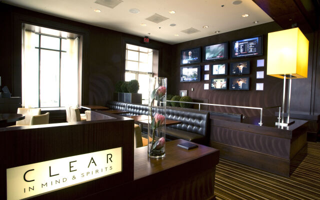 Saint Kate - The Arts Hotel