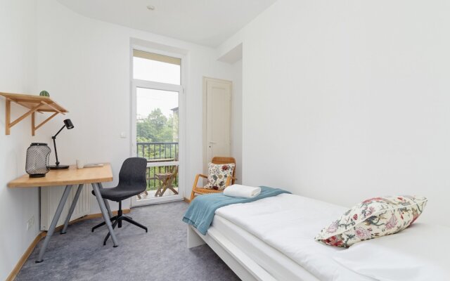 Family Apartment Slowackiego by Renters