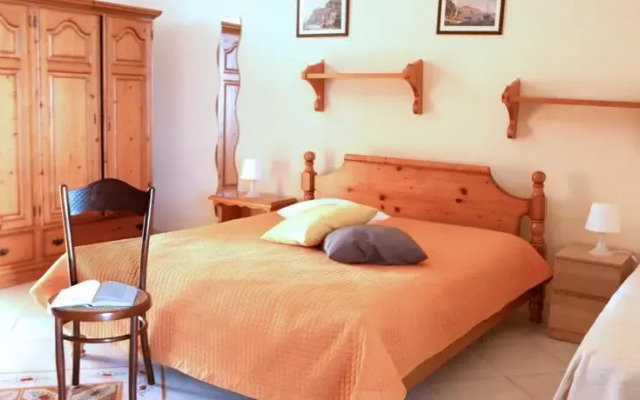 B&B Ciro's House
