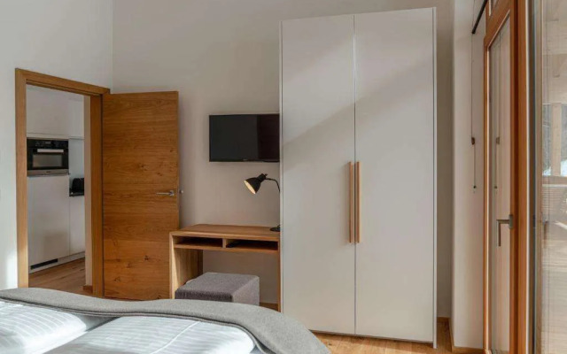 Skylodge Alpine Homes