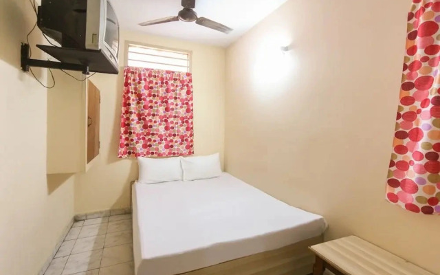 Harini Lodge by OYO Rooms