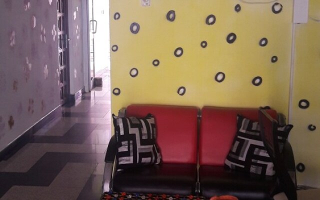 Alexander Plaza Hotel Ltd