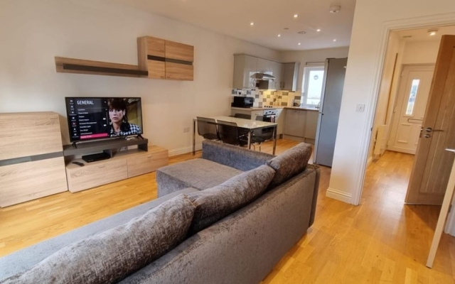 Cliffe House by Kasar Stays