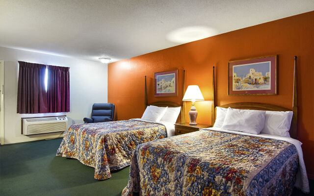 Knights Inn & Suites Emporia