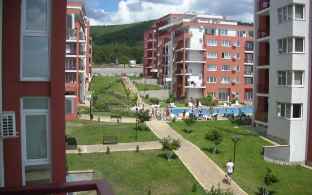 Panorama And Marina Freya