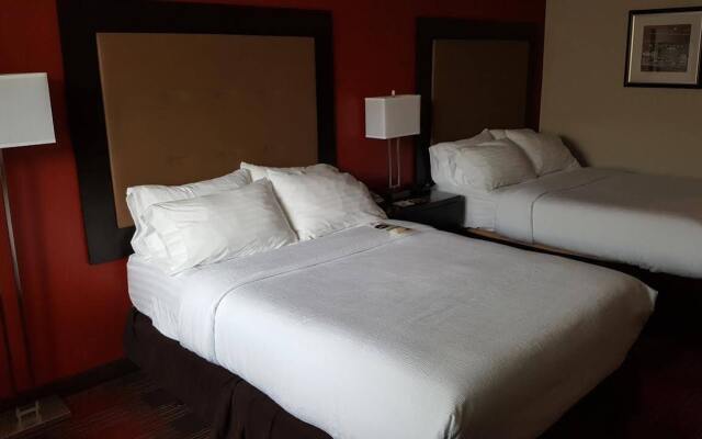 Monroeville Plaza Hotel