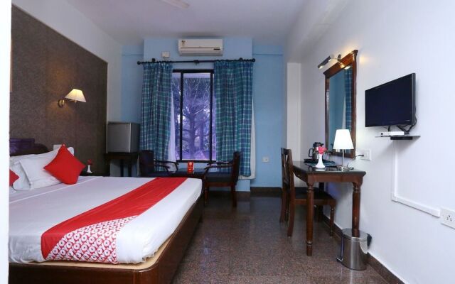 Oyo 22875 Deliza Residency