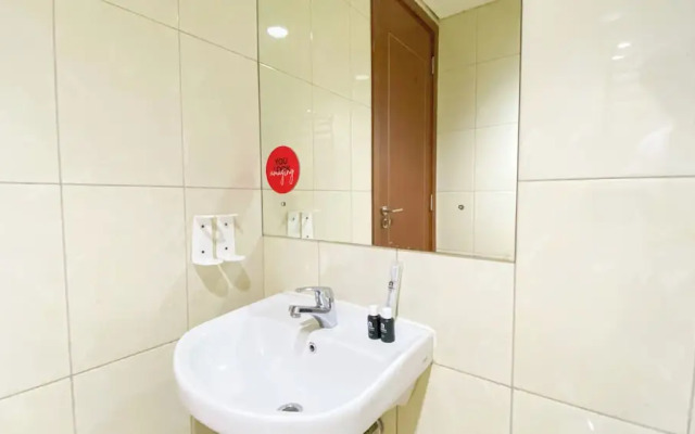 Simply Look 2Br Apartment At Vittoria Residence