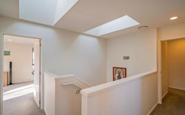 Pauanui Hangar Retreat - Pauanui Holiday Home