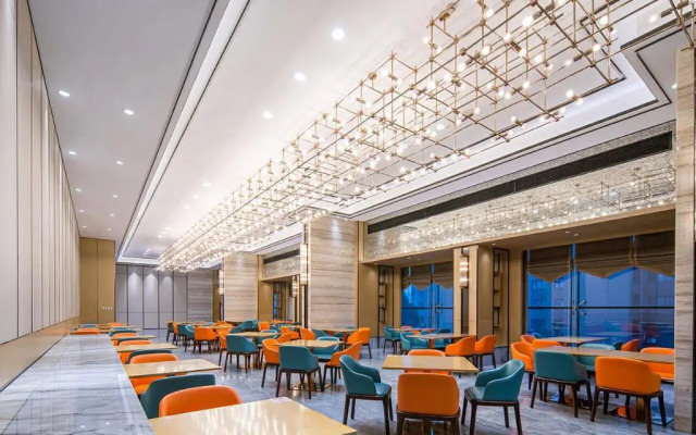 Vienna International Hotel (Hangzhou Xiaoshan Yaqian Subway Station)