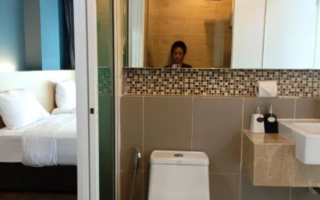 Wisdom Hotel & Residence