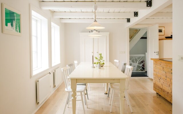 Beautiful bright and embracing villa in old town Akureyri