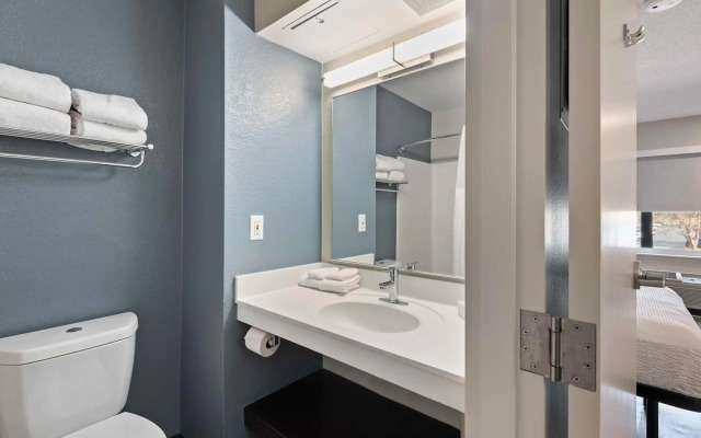 Extended Stay America Suites Charlotte University Place
