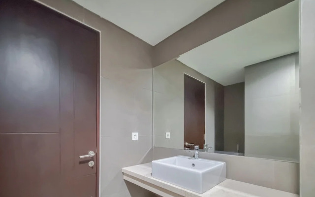 Minimalist 1Br At Patraland Amarta Apartment