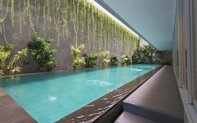 The Loji Patra Kuningan by RedDoorz