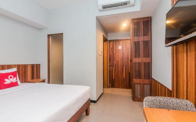 ZEN Rooms Raya Kuta 3